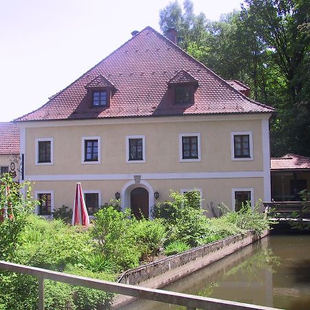 Landhotel Kahrmuehle Pressath Екстериор снимка