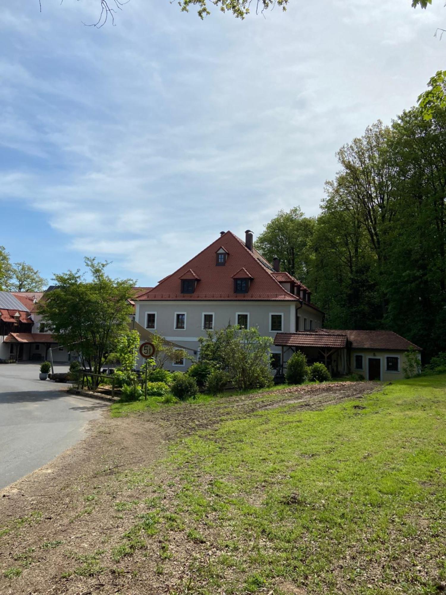 Landhotel Kahrmuehle Pressath Екстериор снимка