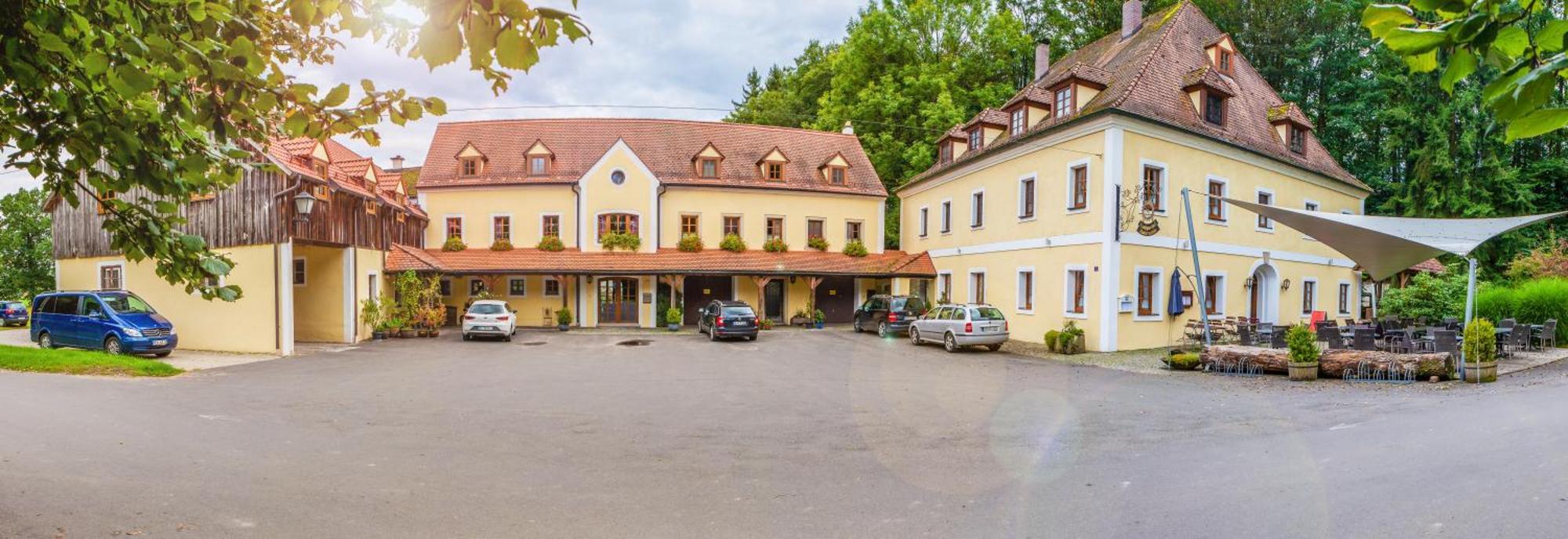 Landhotel Kahrmuehle Pressath Екстериор снимка