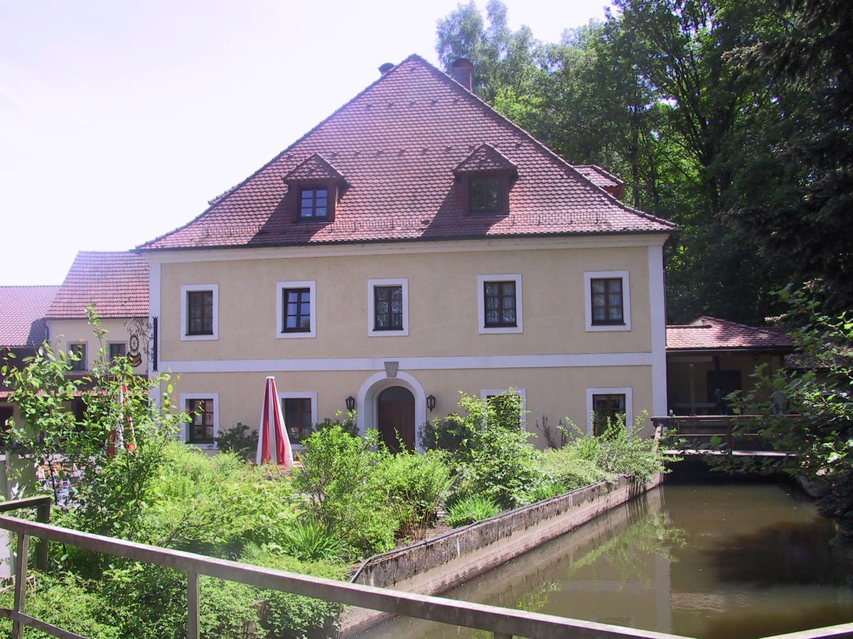 Landhotel Kahrmuehle Pressath Екстериор снимка