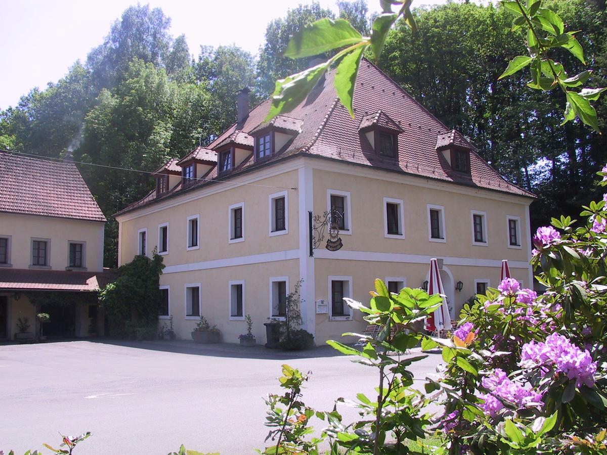 Landhotel Kahrmuehle Pressath Екстериор снимка